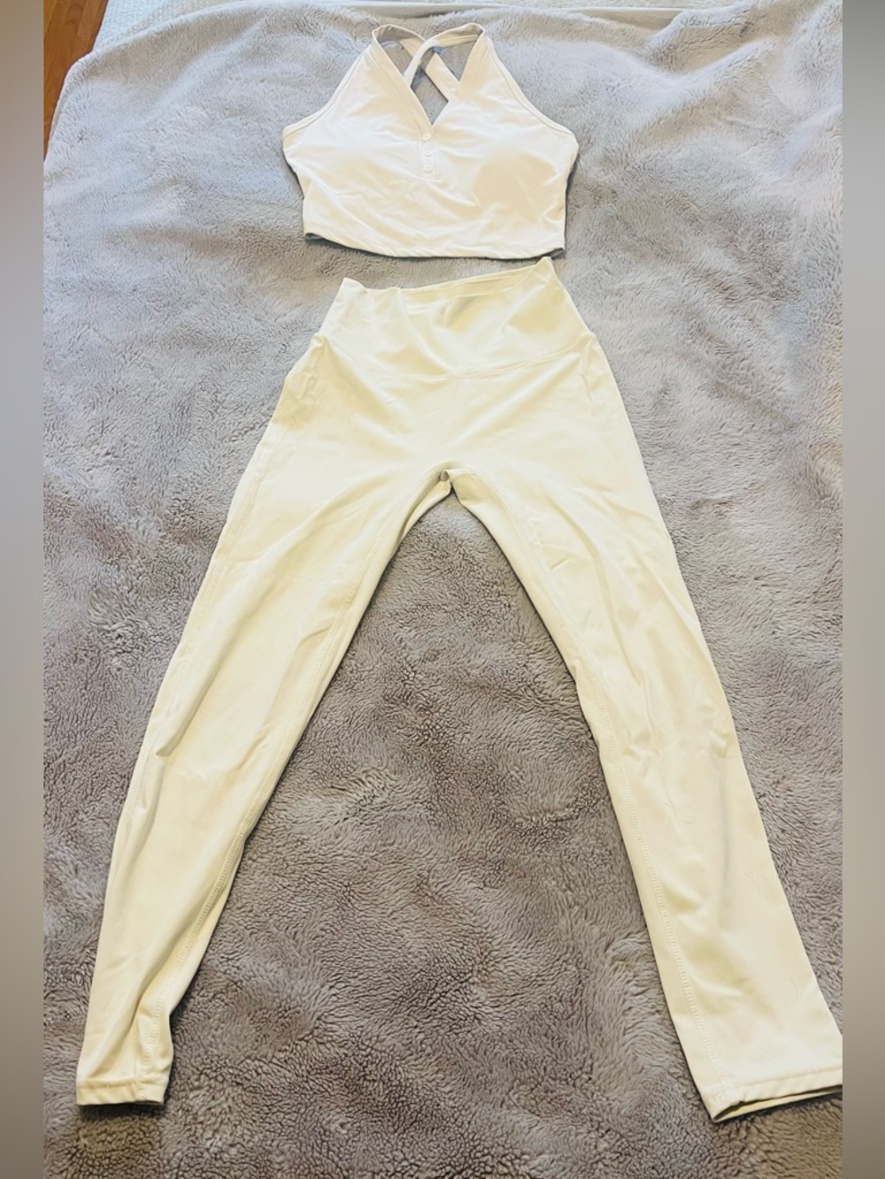 ALO Yoga Top & Lululemon Leggings Matching White Set Size